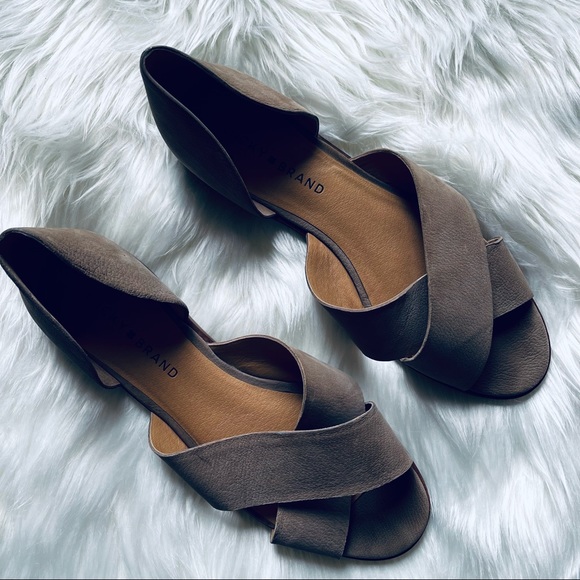 Lucky Brand Shoes - Lucky Brand Sandals 💕